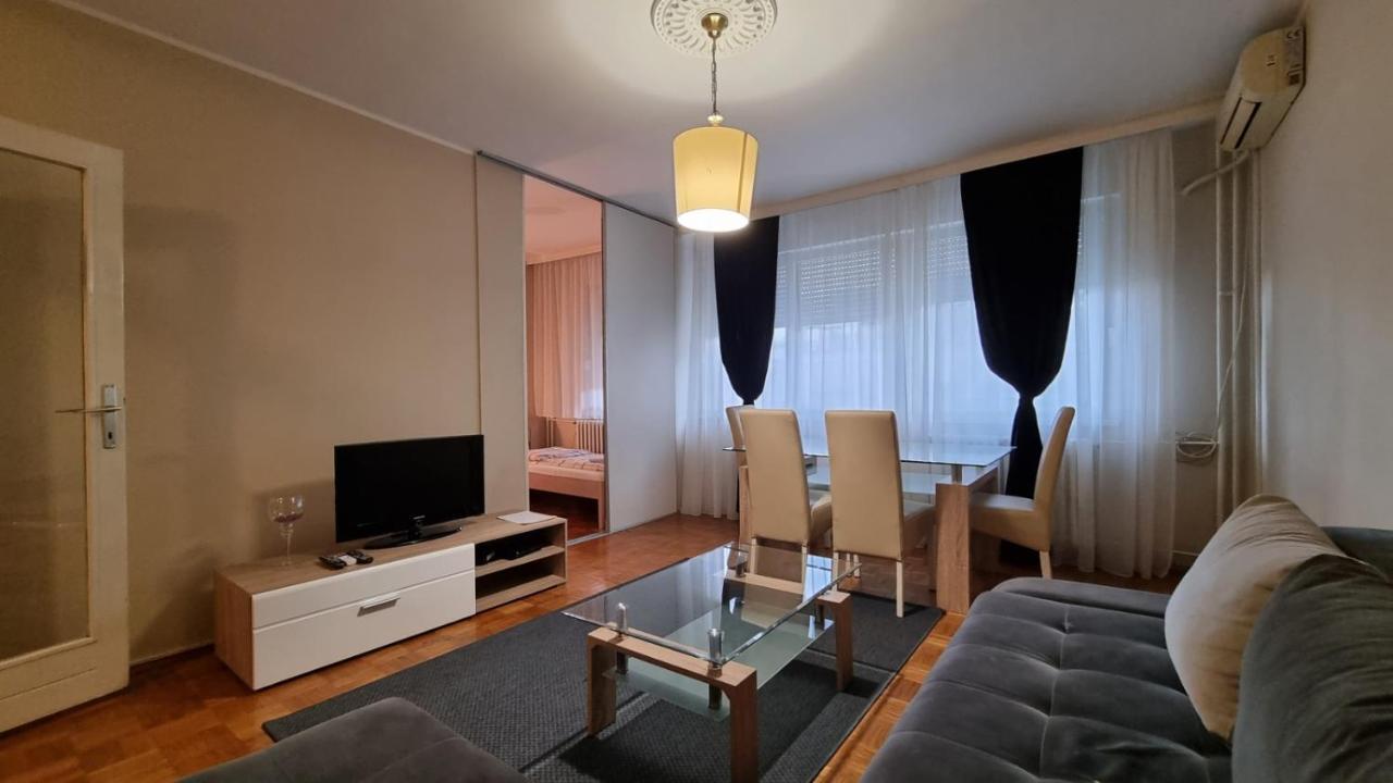 Slavija Square Apartments Белград Екстериор снимка